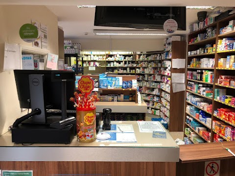 3Q Pharmacy and Travel Clinic