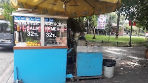 Balıkçı Murat Abi - Traditional Fish Sandwich Stand