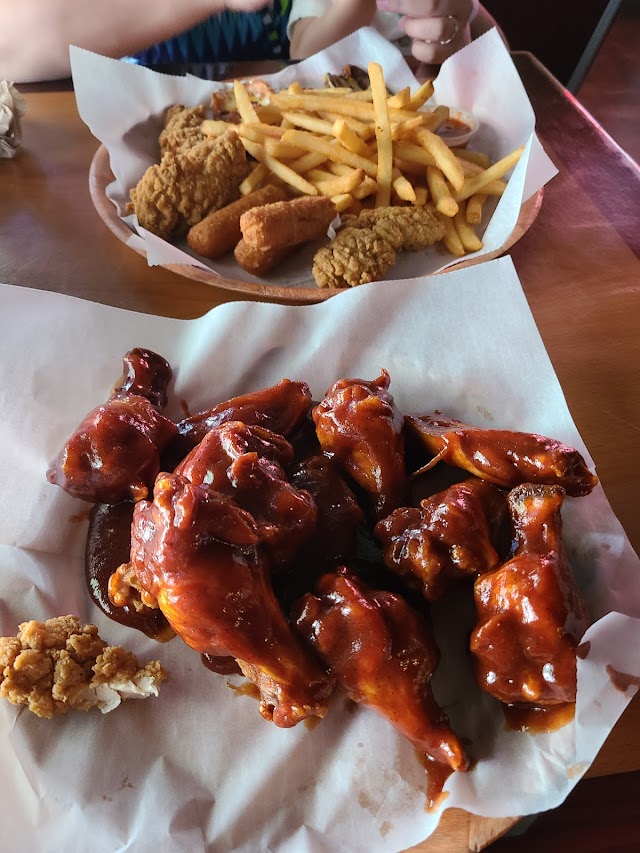 Norton's Riverside Sports Bar and Grill Happy Hour 11-7 Mon-Fri***