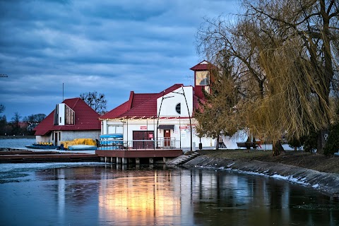 Прокат човнів і катамаранів