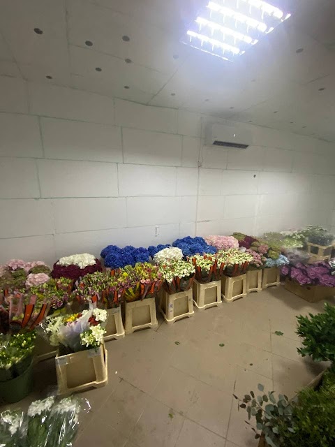 Flower Market - гуртівня квітів