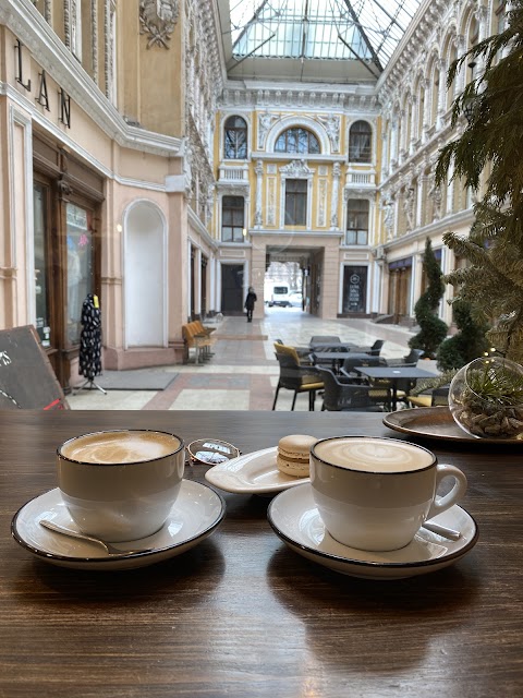 Coffee and macarons