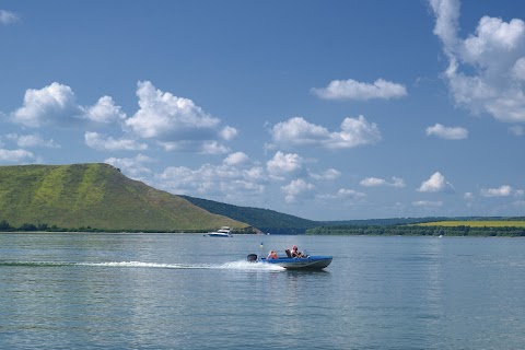 Білогірський пляж