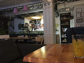 Kaldi Café & Boutique