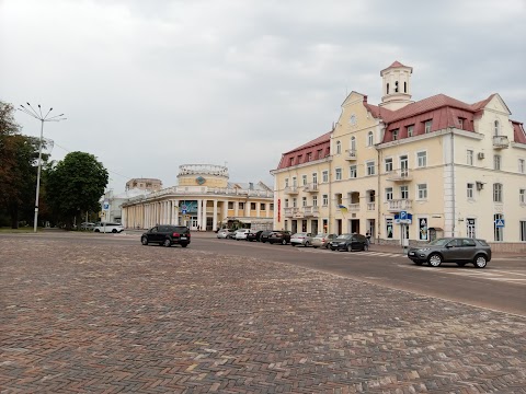 Сквер імені Миколи Попудренка