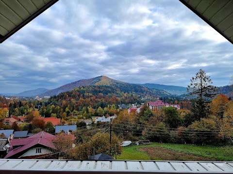 НАТАЛІ, ПРИВАТНА САДИБА