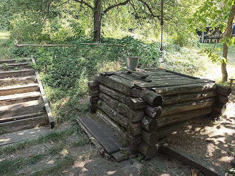 Музей-садиба українська хата