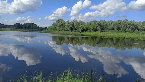 Мисливсько рибальська база відпочинку УТМР с. Хрещатик