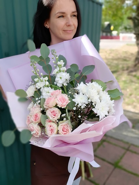 Квіти. Доставка по Києву Kvitnik_flowers