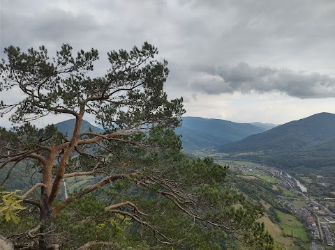 Гора Високий Камінь