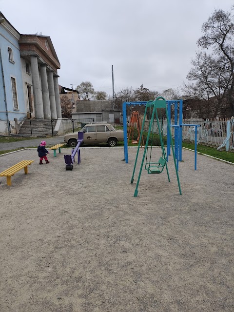 Дитячий майданчик при церкві