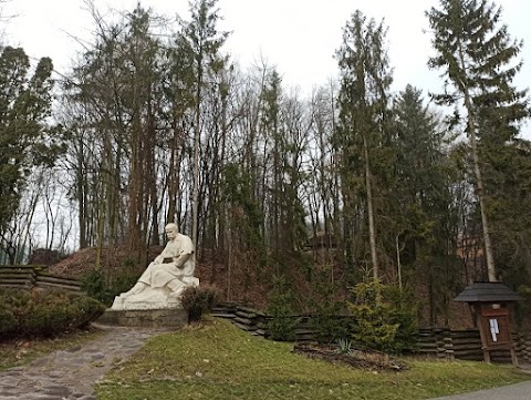 Пам'ятник Тарасові Шевченку