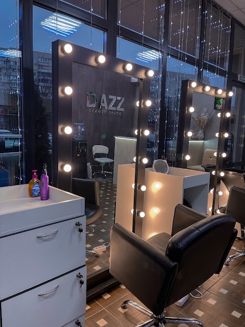 Салон краси DAZZ beauty space