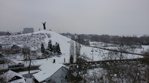 Пам'ятник "Вітчизна Матір"