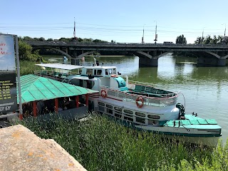 Приcтань "Вінниця" для прогулянкових теплоходів