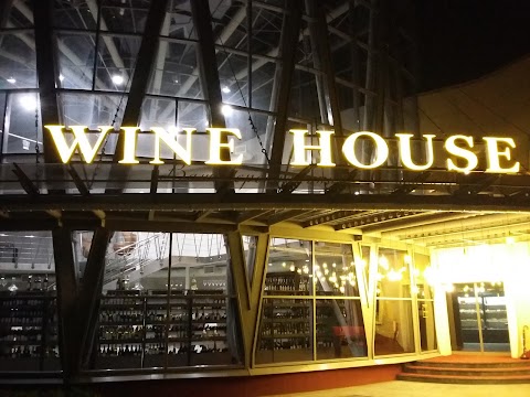 WINE HOUSE