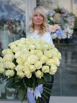 Ivanysh Flowers салон квітів і декору