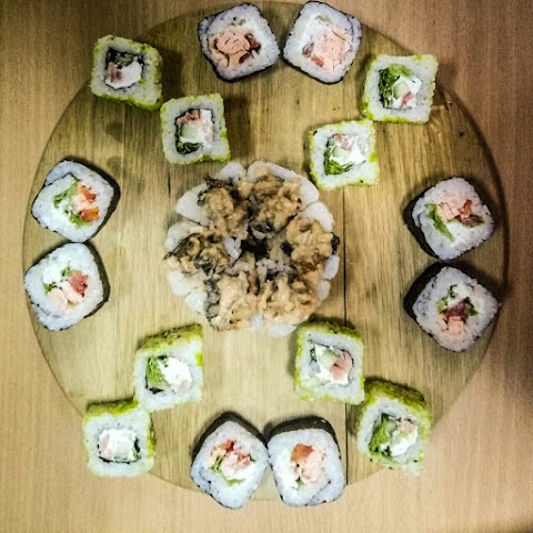 Доставка суші і піци Sushi Day