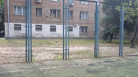 Футбольная площадка