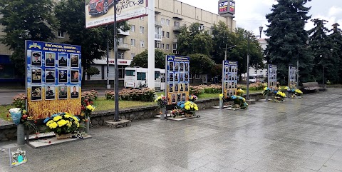 Пам'ятні дошки загиблим воїнам АТО та ООС