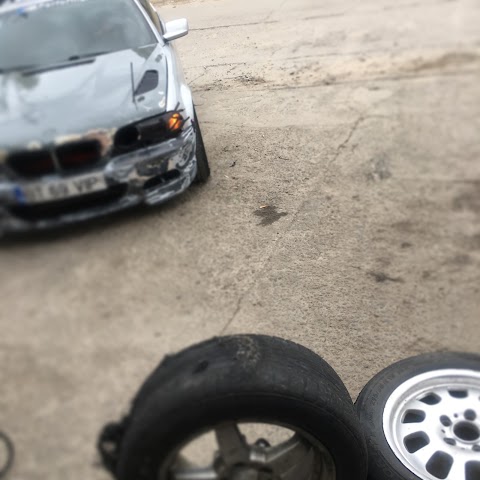 PROшиномонтаж / Tire service and shop