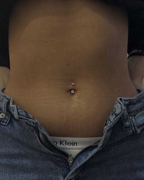 TATTOO . PIERCING