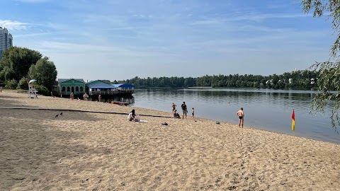 Пляж на Микільсько-Слобідській