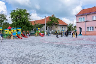 Велико Ключівська ЗОШ І-ІІІ .