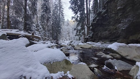 Водоспад Дівочі Сльози