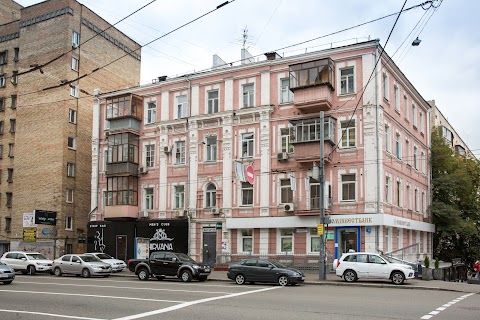 Cozy apartment in Centre of Kiev