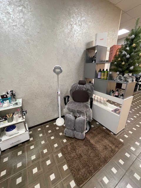 Салон краси DAZZ beauty space