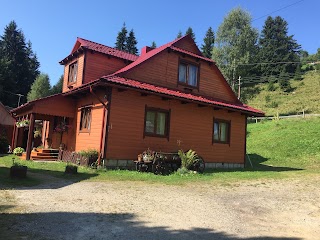 Котедж «HOLIDAY HOUSE»