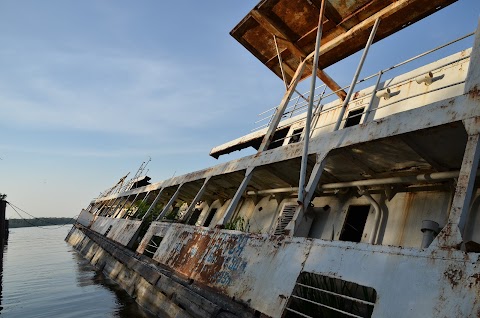 Корабель, що затонув, "Капітан Остапенко"