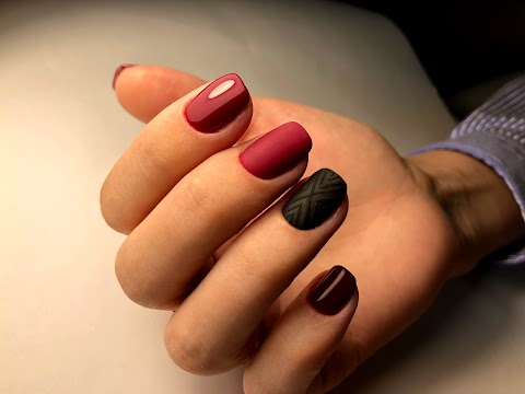 Nails by Lisovaya