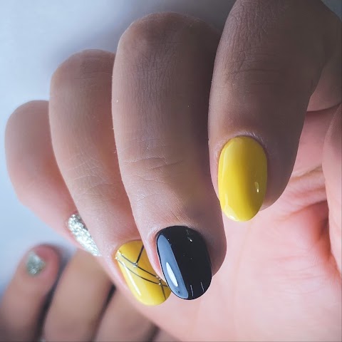 Golubkova nails