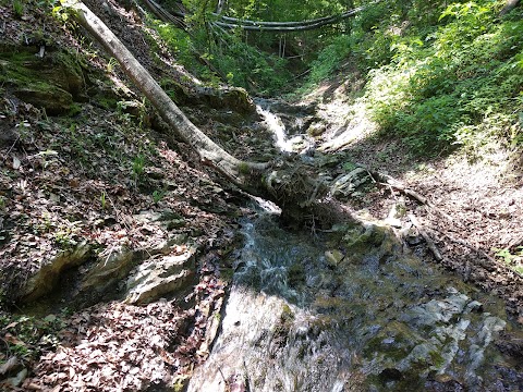 Водоспад Лоцій