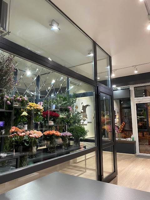 Доставка цветов в Одессе IGFlowers