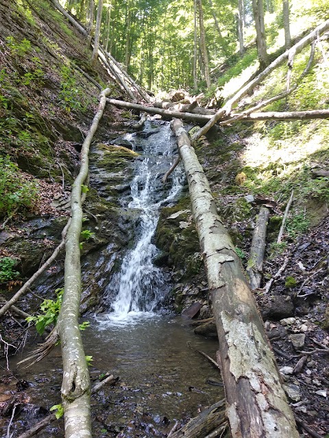 Водоспад Лоцій