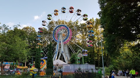 Дитячий парк атракціонів