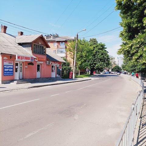 "МедКомп Сервіс" вул. Дзвонарська, 3