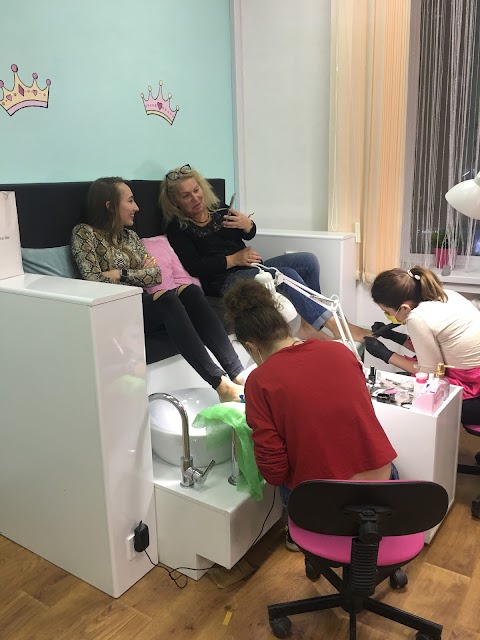 АЦЕТОН nails & beauty studio