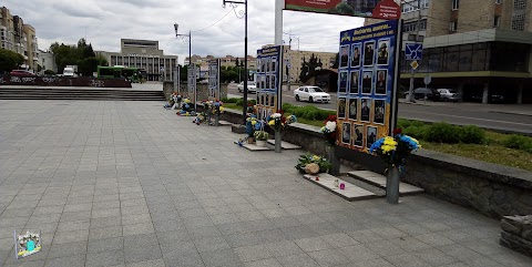 Пам'ятні дошки загиблим воїнам АТО та ООС