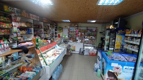 Продуктовый магазин "Свіжачок"