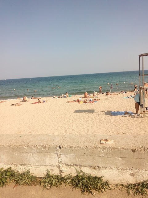 Пляж у Чорноморцi