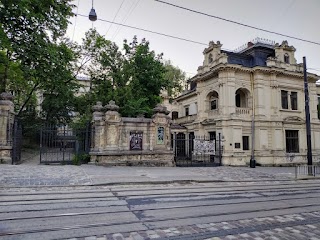 Палац культури ім. Гната Хоткевича