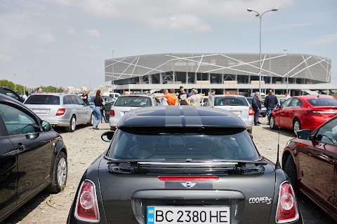 CARBAZAR (карбазар) авторинок на Арена Львів