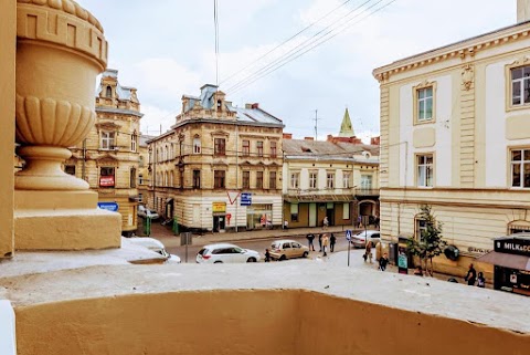 Family apartments in Lviv center with balcony