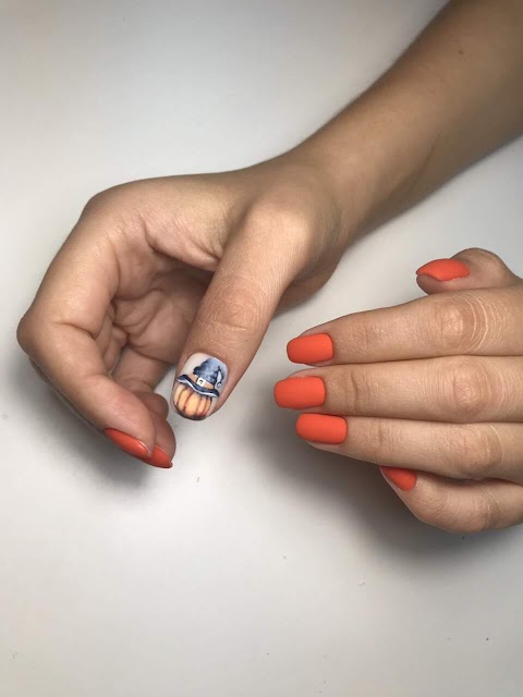 Nails by Lisovaya