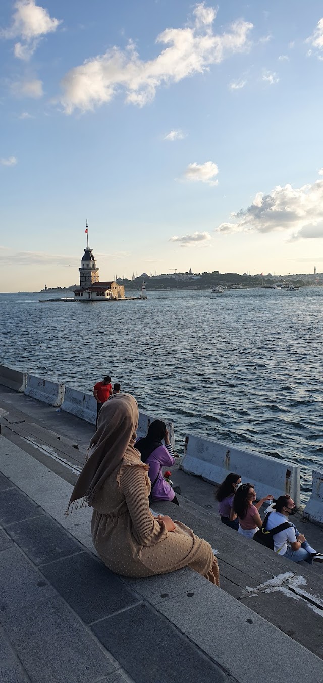 Uskudar Coast Walkway