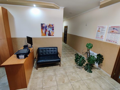 Pidbuzh dental care, office